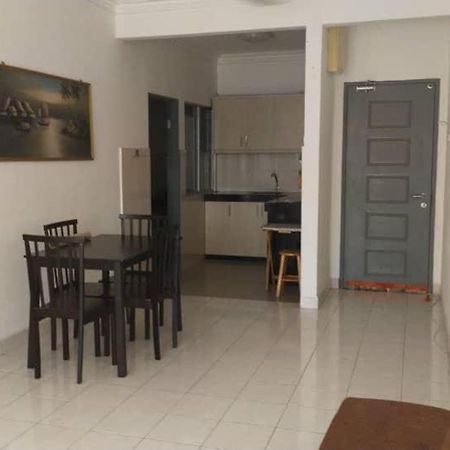 Rizqi Homestay Prima Presint 11 פוטראג'איה מראה חיצוני תמונה